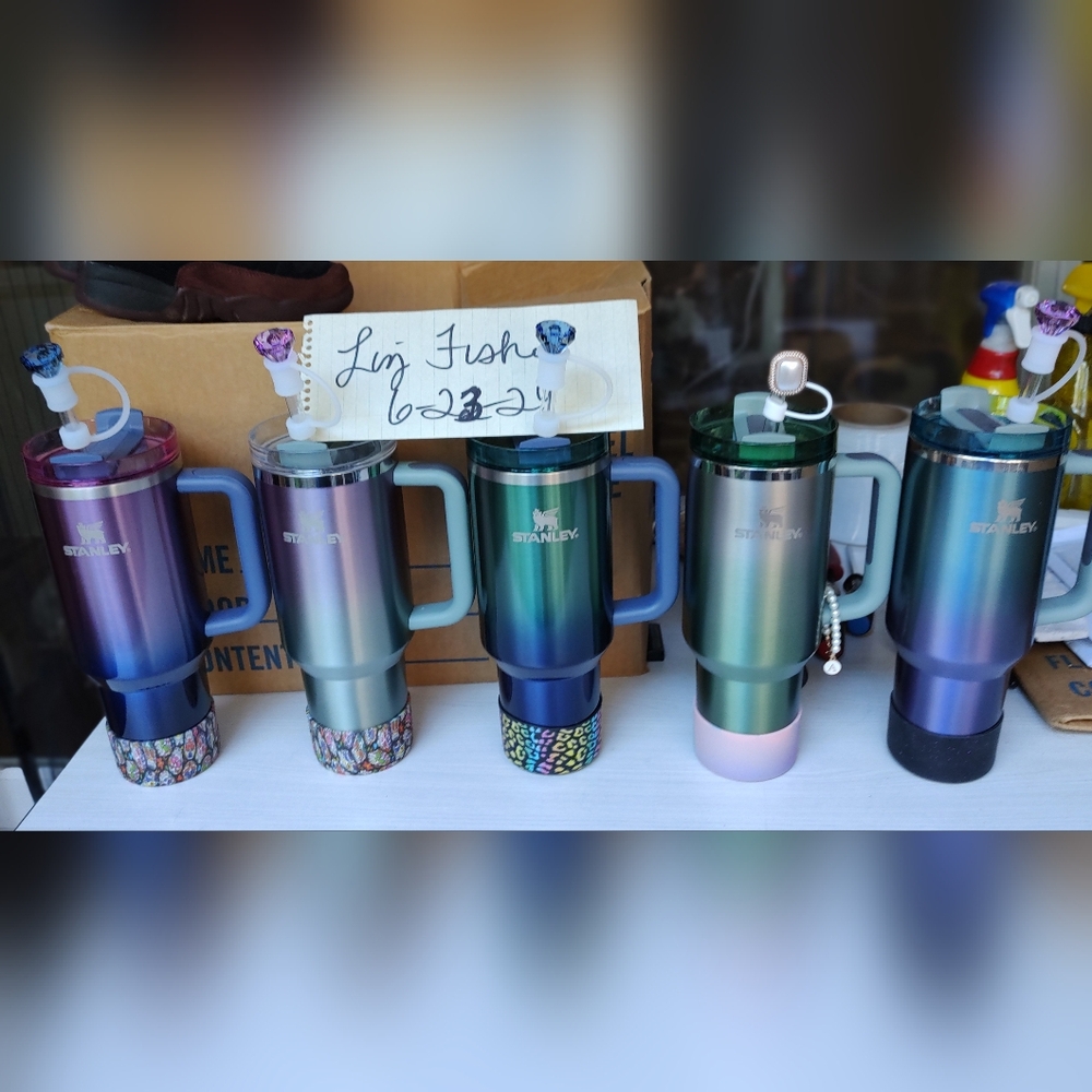 CUSTOM HAND DYED STANLEY 40 OZ